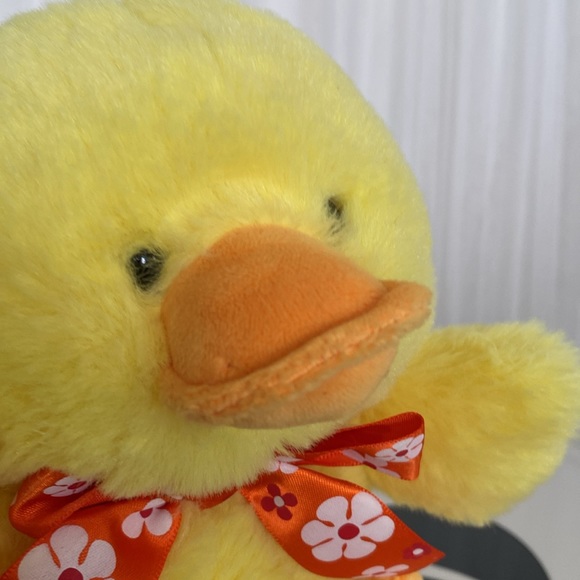 Easter 🐣 decorations 1 wreath, 1 yellow chick 🐥 - Picture 5 of 12